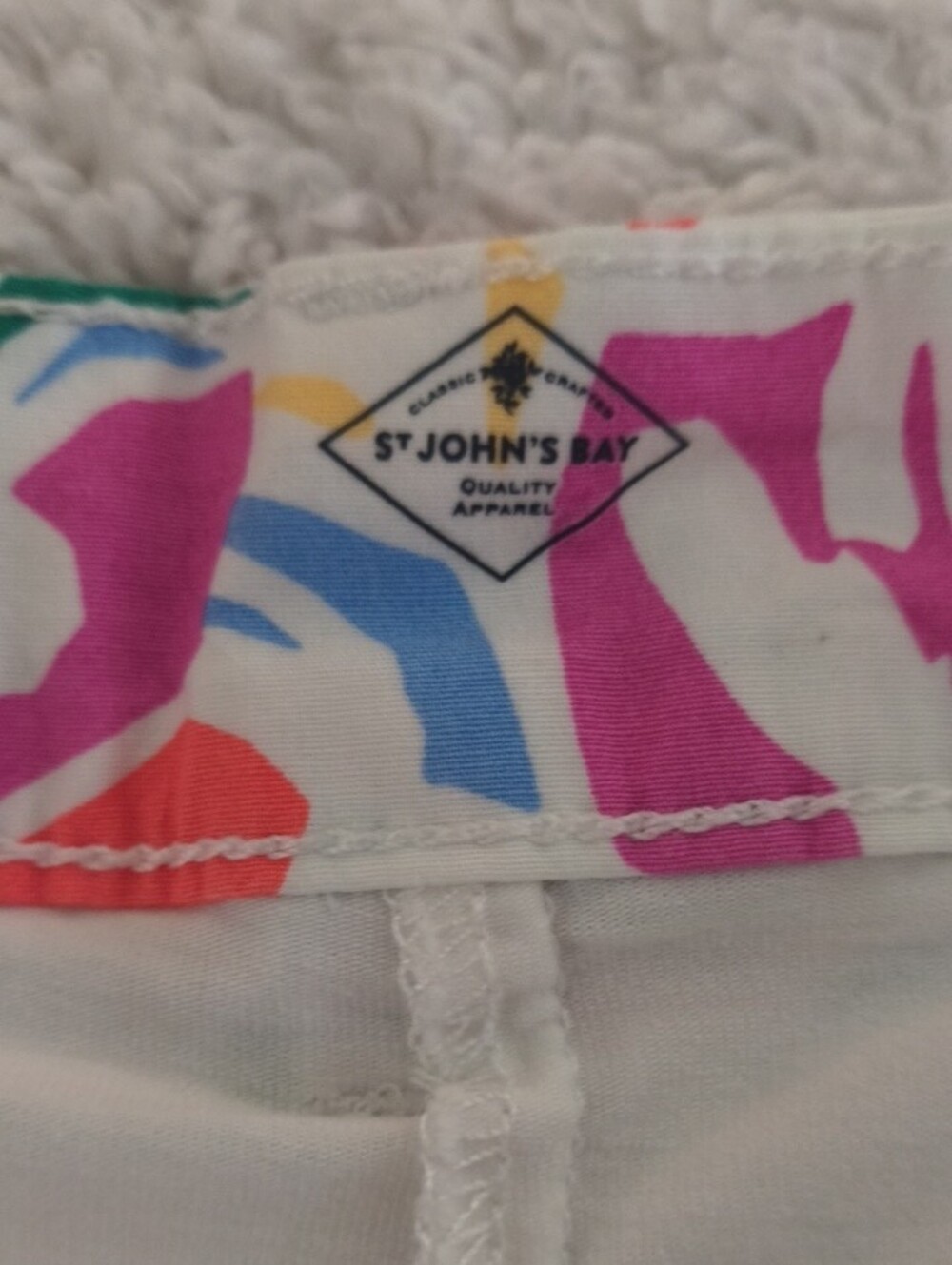 St. John's Bay Floral Skort White with Pink, Yellow & Blue With Pockets - Picture 2 of 5